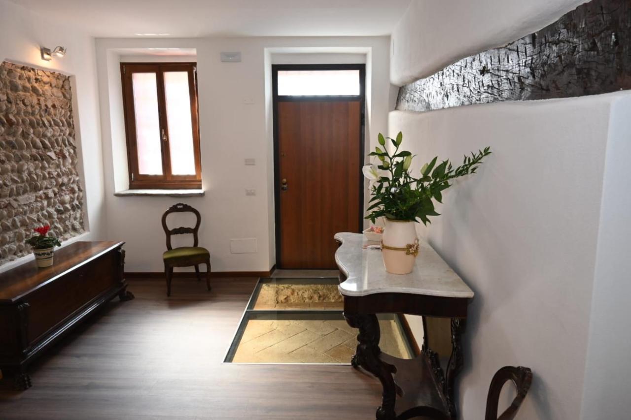 B&B Del Corso Castano Primo ภายนอก รูปภาพ