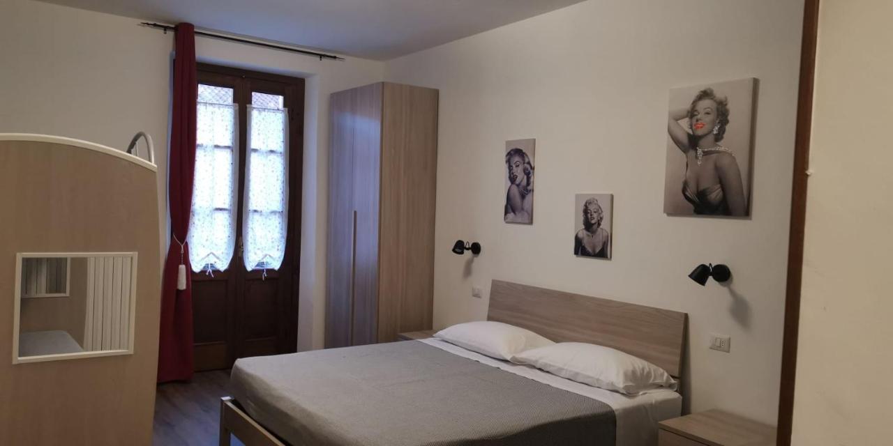B&B Del Corso Castano Primo ภายนอก รูปภาพ