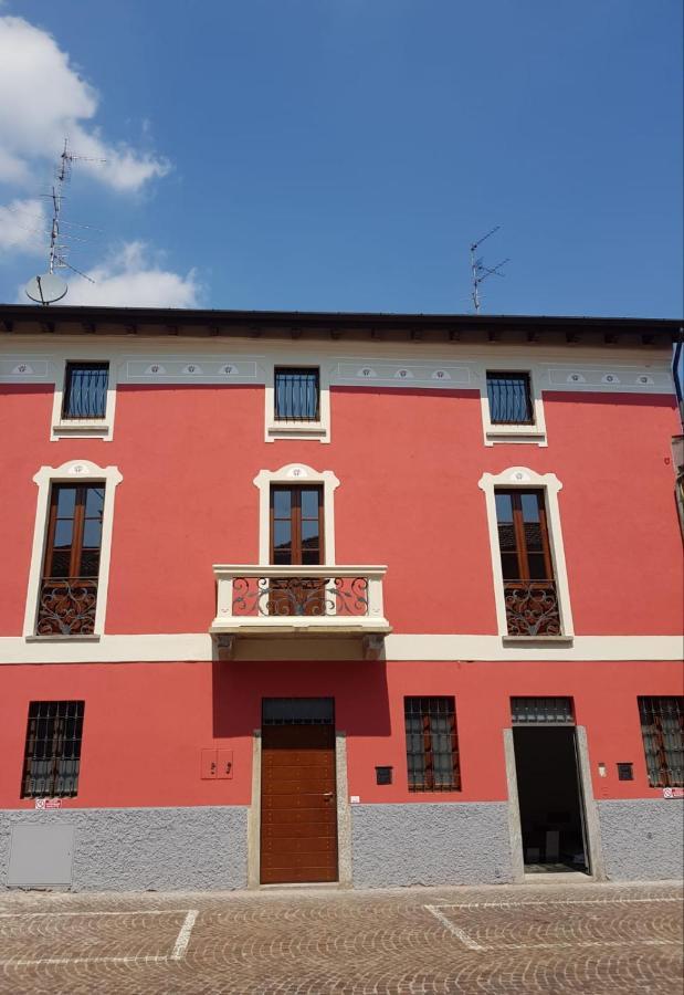 B&B Del Corso Castano Primo ภายนอก รูปภาพ