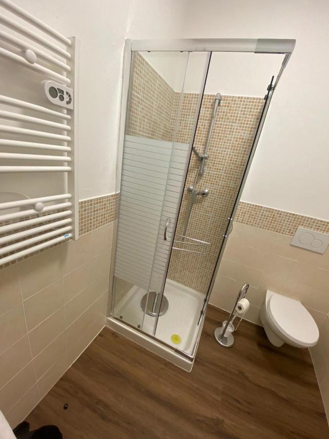 B&B Del Corso Castano Primo ภายนอก รูปภาพ