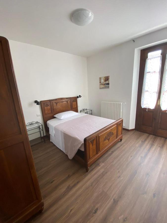 B&B Del Corso Castano Primo ภายนอก รูปภาพ