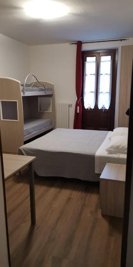 B&B Del Corso Castano Primo ภายนอก รูปภาพ