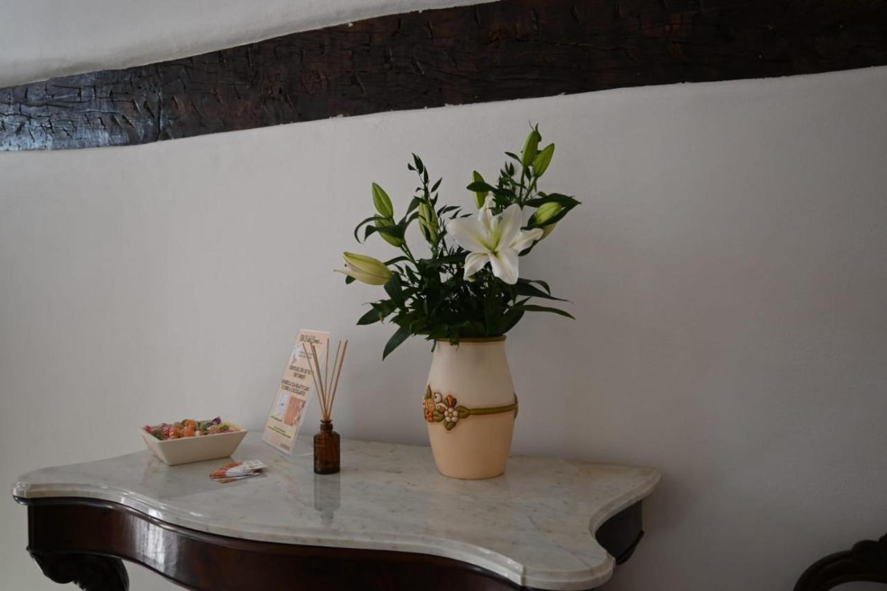 B&B Del Corso Castano Primo ภายนอก รูปภาพ