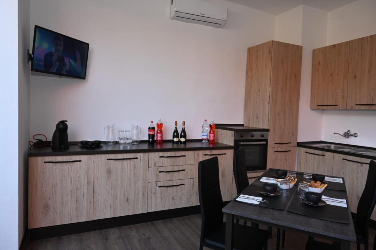 B&B Del Corso Castano Primo ภายนอก รูปภาพ