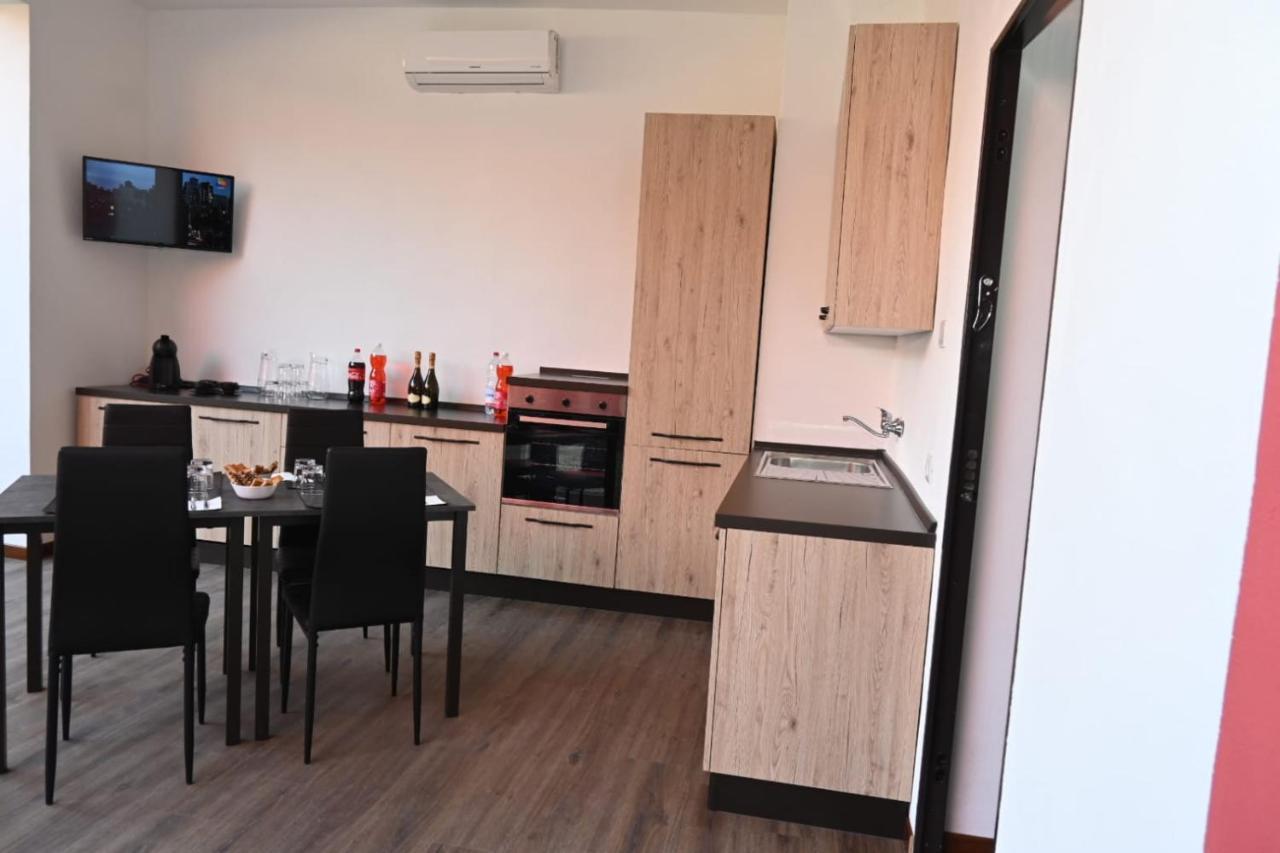 B&B Del Corso Castano Primo ภายนอก รูปภาพ